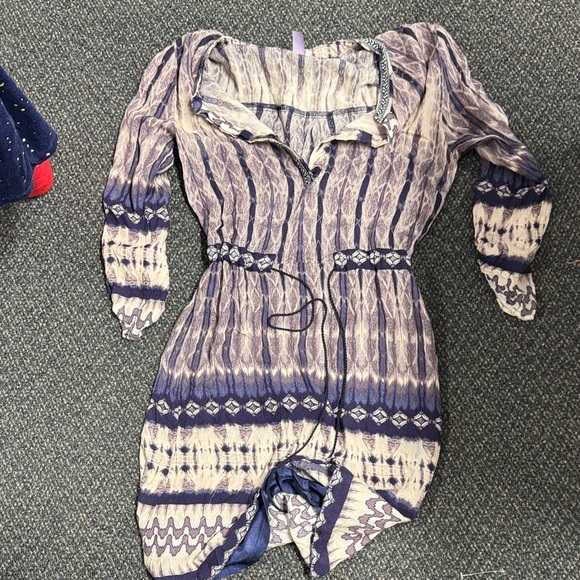 Alya Dress xs // 071922 - Picture 1 of 2